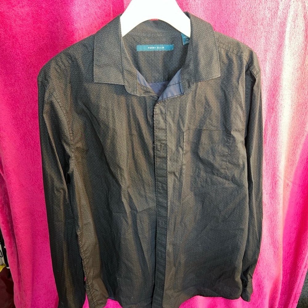 Collared Dressed Shirt
Size Large 
In Good Condition